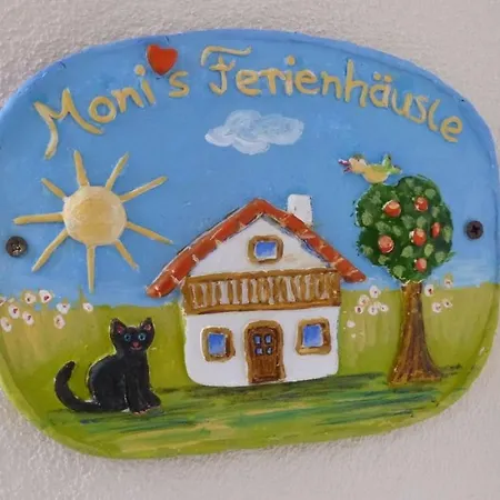 Moni's *